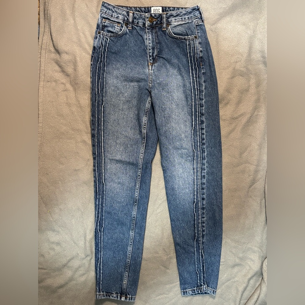BDG Mom Jeans Pintuck Pleated High Rise Womens Urban Outfitters Tapered Sz W 27